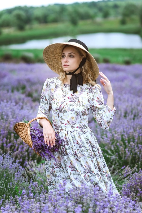 Voyage dans le temps : L'évolution de la robe vintage de 1920 à 1960