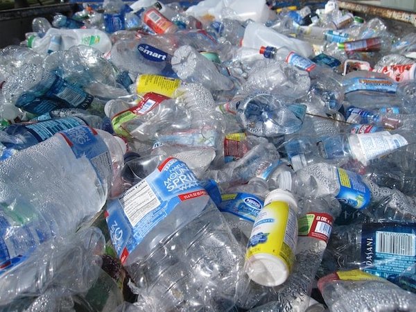 Pourquoi interdire le plastique ?